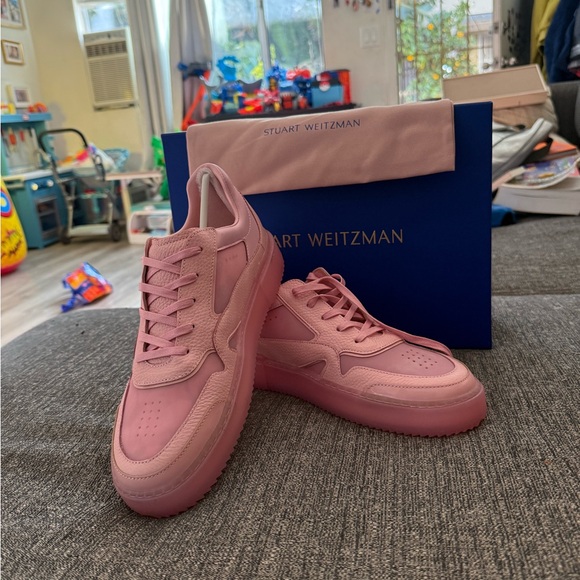 Stuart Weitzman Shoes - NEW w/Box Stuart Weitzman Brooklyn Low Top Sneakers